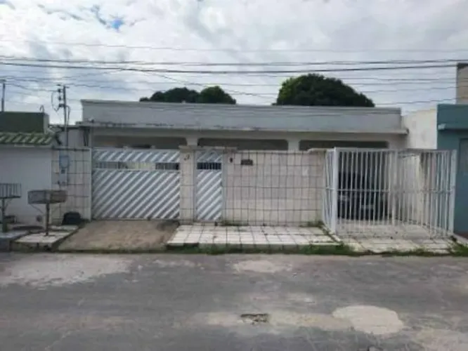 Casa em Leilão - Cidade Nova - Manaus - AM