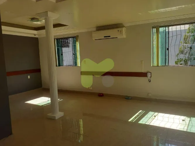 Casa para Locação Comercial ou Residencial - Centro - Macaé/RJ.