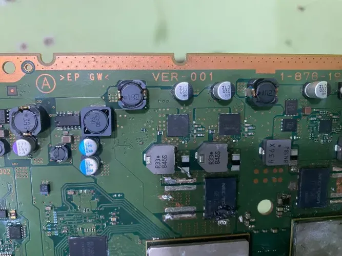 PLACA MAE PLAYSTATION 3 CECHL01 - VER - 001 SUCATA PARA RETIRADA DE PEÇAS NAO FUNCIONA