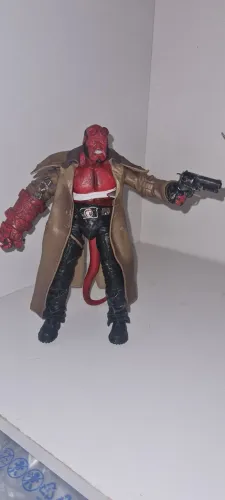 Wellboy mezco 