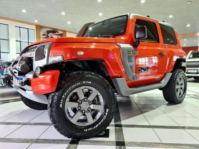 Troller T-4 4X4 3.2 TDI Cap.rígida Die. AUT 2015