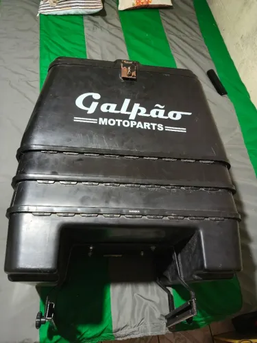Baú 126l + suporte