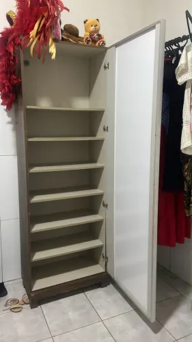 Armário multiuso