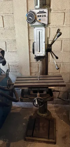Furadeira de coluna KONE KM 25