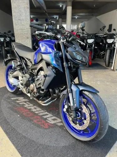 YAMAHA MT-09 IMPECÁVEL! Vale a pena conferir!