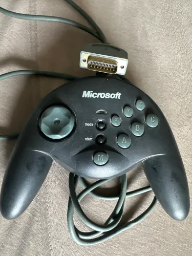 Controle Microsoft SideWinder Game Pad (primeira geração)