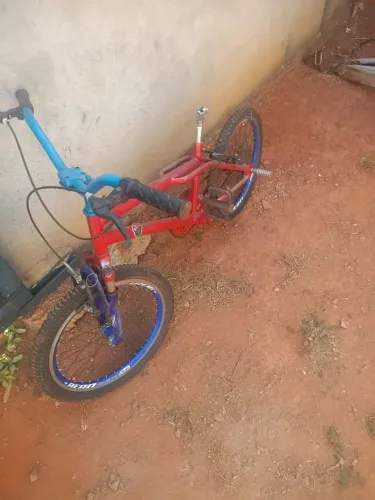 Bicicleta BMX antiga relíquia
