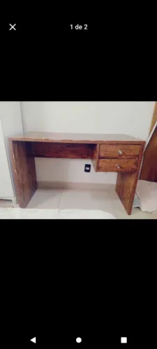 Escrivaninha/ mesinha de estudos 