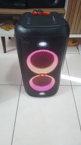 Caixa de som portátil JBL PARTY 100