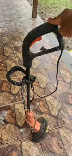 Roçadeira elétrica