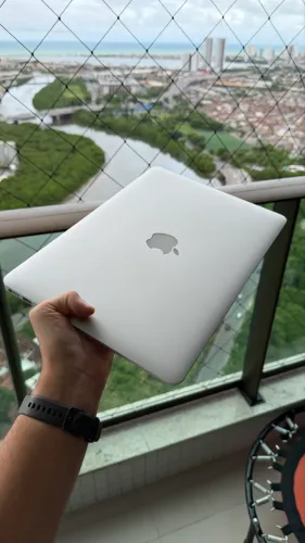 MacBook Air 2017 - i5 | 8GB | 128GB (13 polegadas)