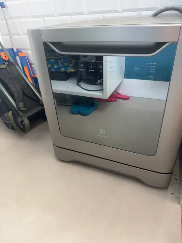 Lava-louças Electrolux 8 Serviços Inox (le08s)