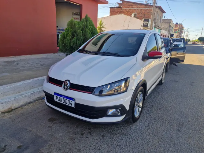 Volkswagen Fox Pepper I Motion 1.6 Flex 16V 5P 2016