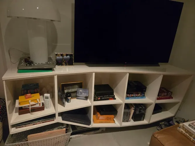 Rack lindo e sofisticado! produzido com laca branca de alto padrão!