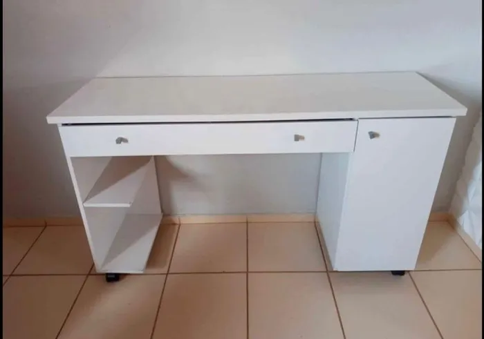 Escrivaninha nova montagem grátis 