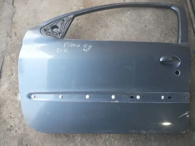 Porta dianteira esquerda Peugeot 206 2006/07 4p
