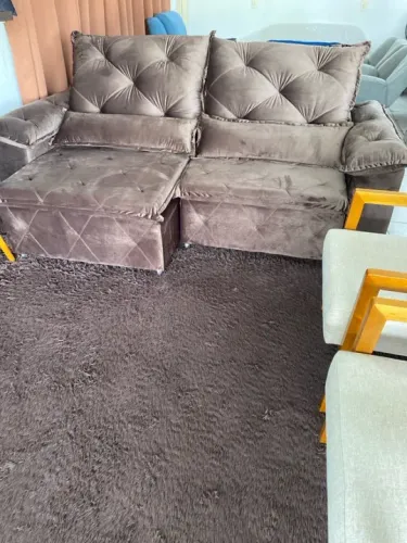 Sofá retrátil e reclinável