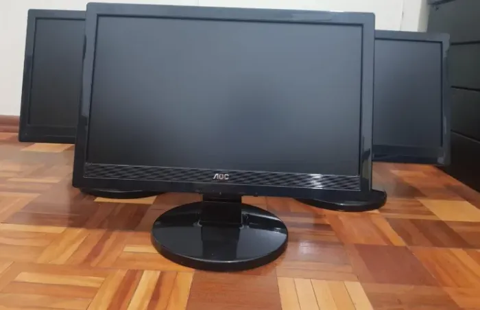 Monitor 200 reais cada