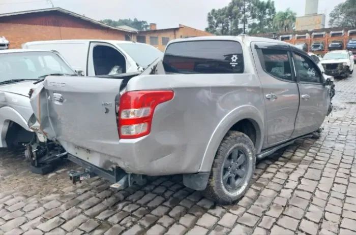 Sucata Mitsubishi L200 Triton 2.4 Vendido em Peças