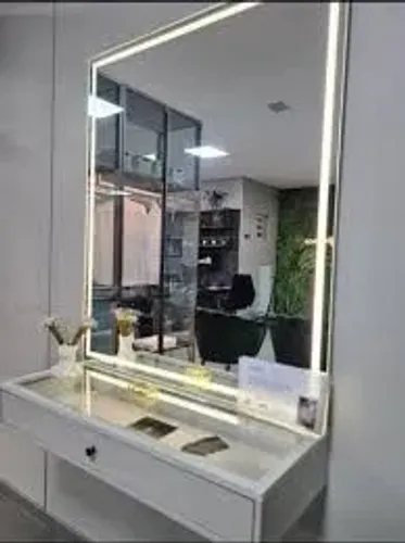 Espelhos: bizotado, lapidado e com led