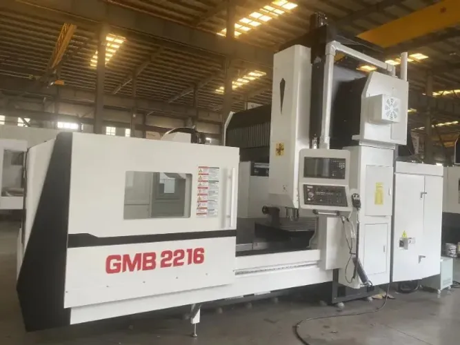Centro de Usinagem portal GMB 2200x1600x800 com  Mitsubishi M80V (Nova)