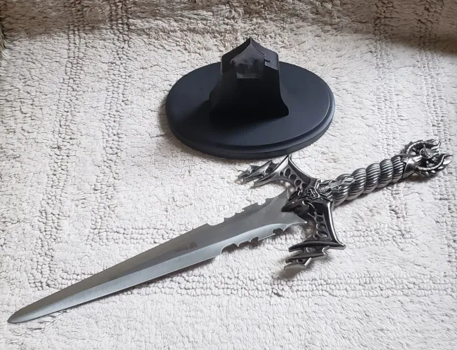 Espada em Aço