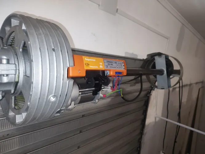 Motor para portas aço manuais