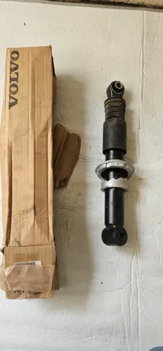 Caminhao volvo FM amortecedor traseiro cabine novo original 21171973