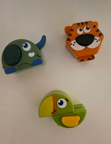 Kit animais de encaixe para crianças