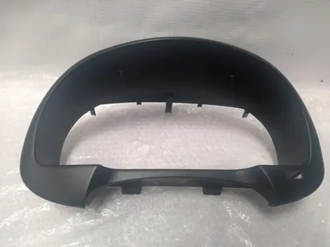 Moldura Painel De Instrumentos Hyundai I30 2.0 2011