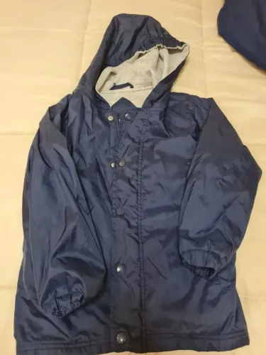 Casaco Infantil Azul Marinho com Capuz 5 a 6 anos