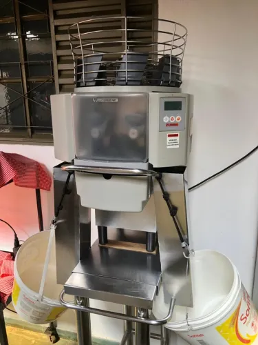 Expremedor laranja automático Zummo Z14