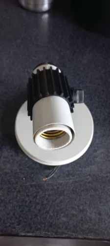 Vendo Luminária Spot para Lâmpada.