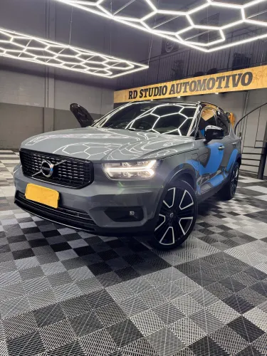 Volvo XC40 XC 40 T-5 Híbrido R-design 1.5 262cv FWD 2021
