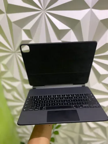 Teclado mágic keyboard iPad Pro 12.9