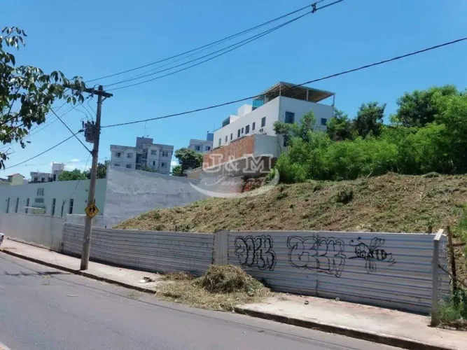 LOTE COMERCIAL | BARRO RIO BRANCO