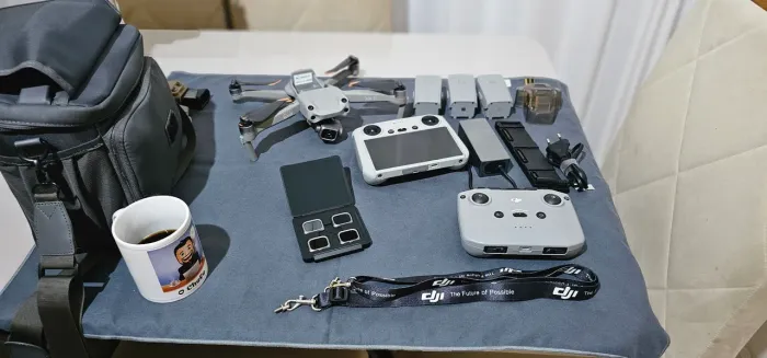 Dji air 2S + combo + controle com tela + 3 baterias + desbloqueado