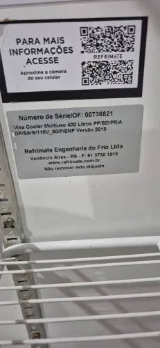 Vende-se geladeira expositora 400l