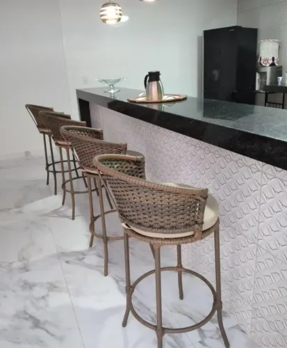 Banqueta para área gourmet com assento (Unidade)