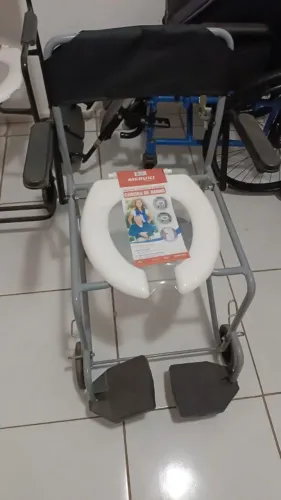 Cadeira de banho ortopédica 