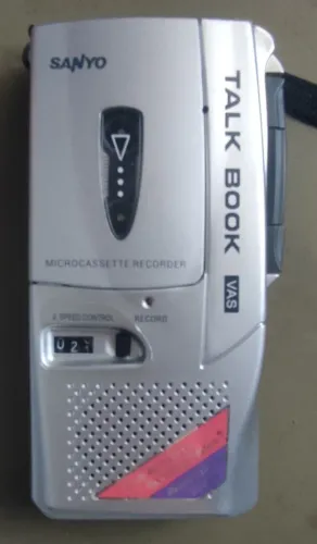 mini gravador sanyo talk book  defeito na correia peças ou conserto