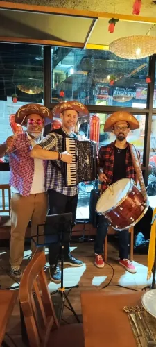Trio de forró banda de forró para festa de arraial 