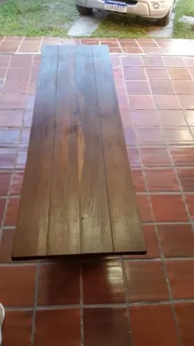 Mesa rústica de churrasco
