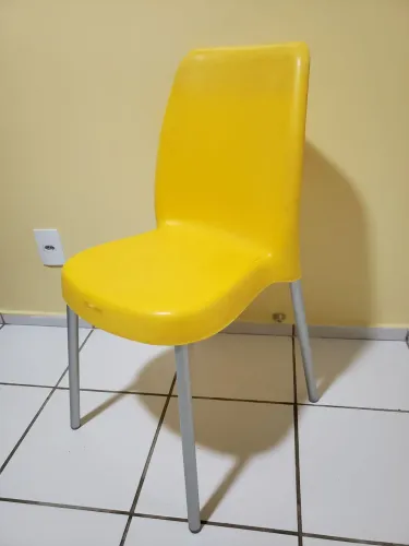 04 Cadeiras Tramontina