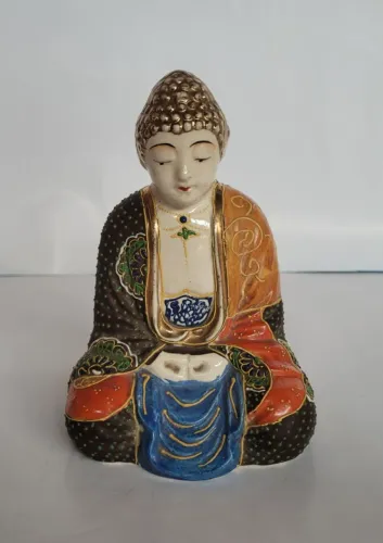 Estátua de Buda em porcelana Satsuma Japão