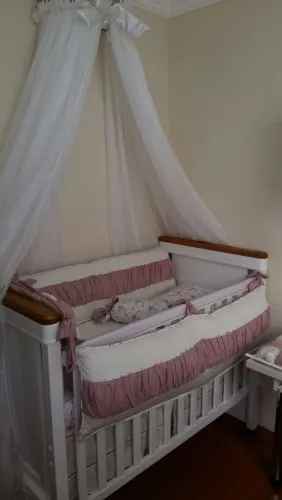 Berço Americano em Madeira Maciça