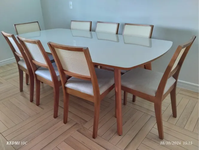 Mesa de Jantar Elegante com 6 Cadeiras madeira