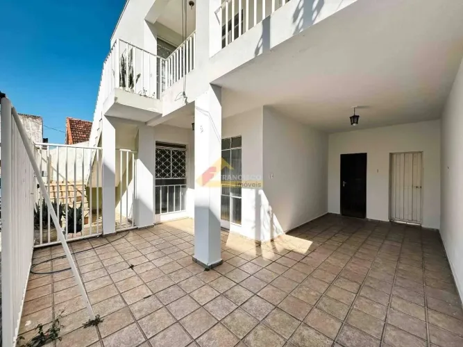 Casa para aluguel, 3 quartos, 1 vaga, Centro - Divinópolis/MG