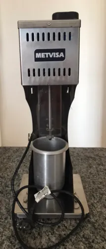 Maquina de milkshake ( tenho 2 )