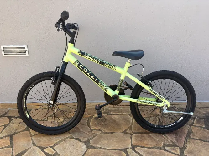 Bicicleta Aro 20 Semi Nova - Ciclismo - Colli Max Boy